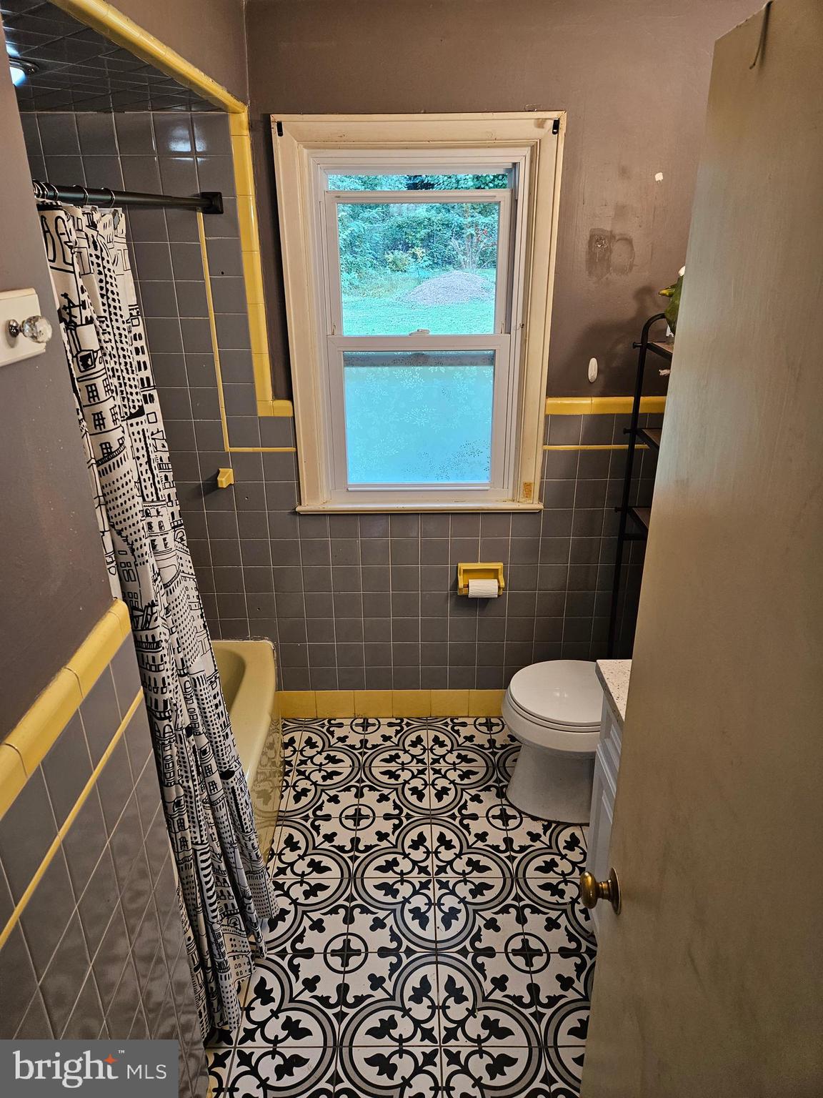 18 Ravine Road Ewing, NJ 08628 - Photo 17 of 28 Full Bath
