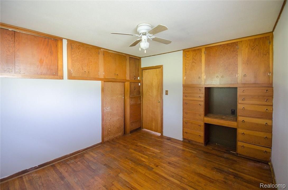 14015 Haggerty Road Belleville, MI 48111 - Photo 13 of 34 25_22.jpg