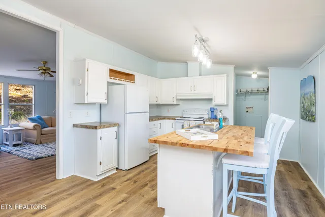 $235,000 | 695 County Road 267, Niota, TN 37826