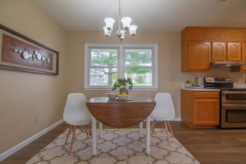 5039 Cosgrove Road Southwest Kalona, IA 52247 - Photo 7 of 27 Gallery Image 7