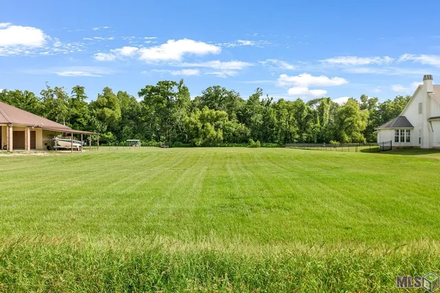 $84,999 | 8958 Singleton Road, Port Allen, LA 70767