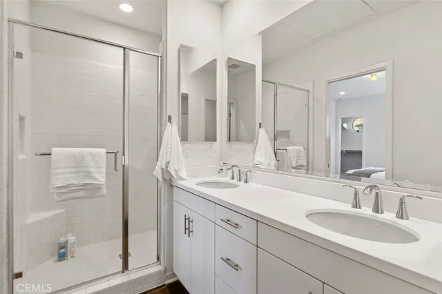 $5,000 | 148 Tubeflower, Irvine, CA 92618