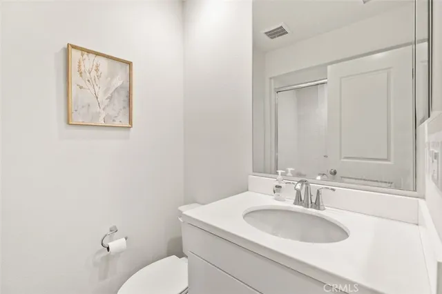 $5,000 | 148 Tubeflower, Irvine, CA 92618