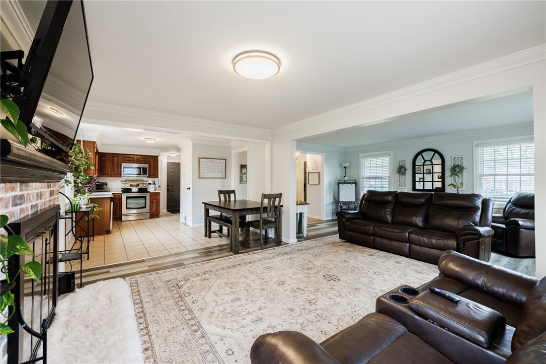 26 Aldwick Rise Perinton, NY 14450 - Photo 10 of 33