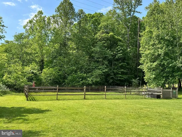 a view of outdoor space