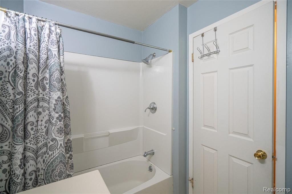 28446 Raleigh Crescent Drive Chesterfield, MI 48051 - Photo 21 of 24