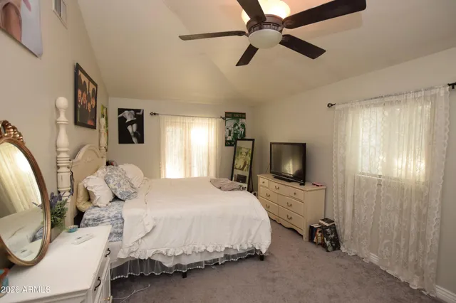 $3,200 | 946 East Denton Lane, Phoenix, AZ 85014