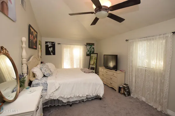 $2,975 | 946 East Denton Lane, Phoenix, AZ 85014