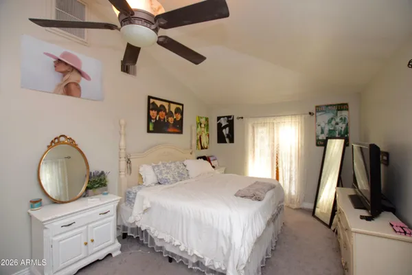 $2,975 | 946 East Denton Lane, Phoenix, AZ 85014