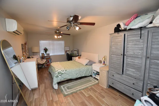 $3,200 | 946 East Denton Lane, Phoenix, AZ 85014