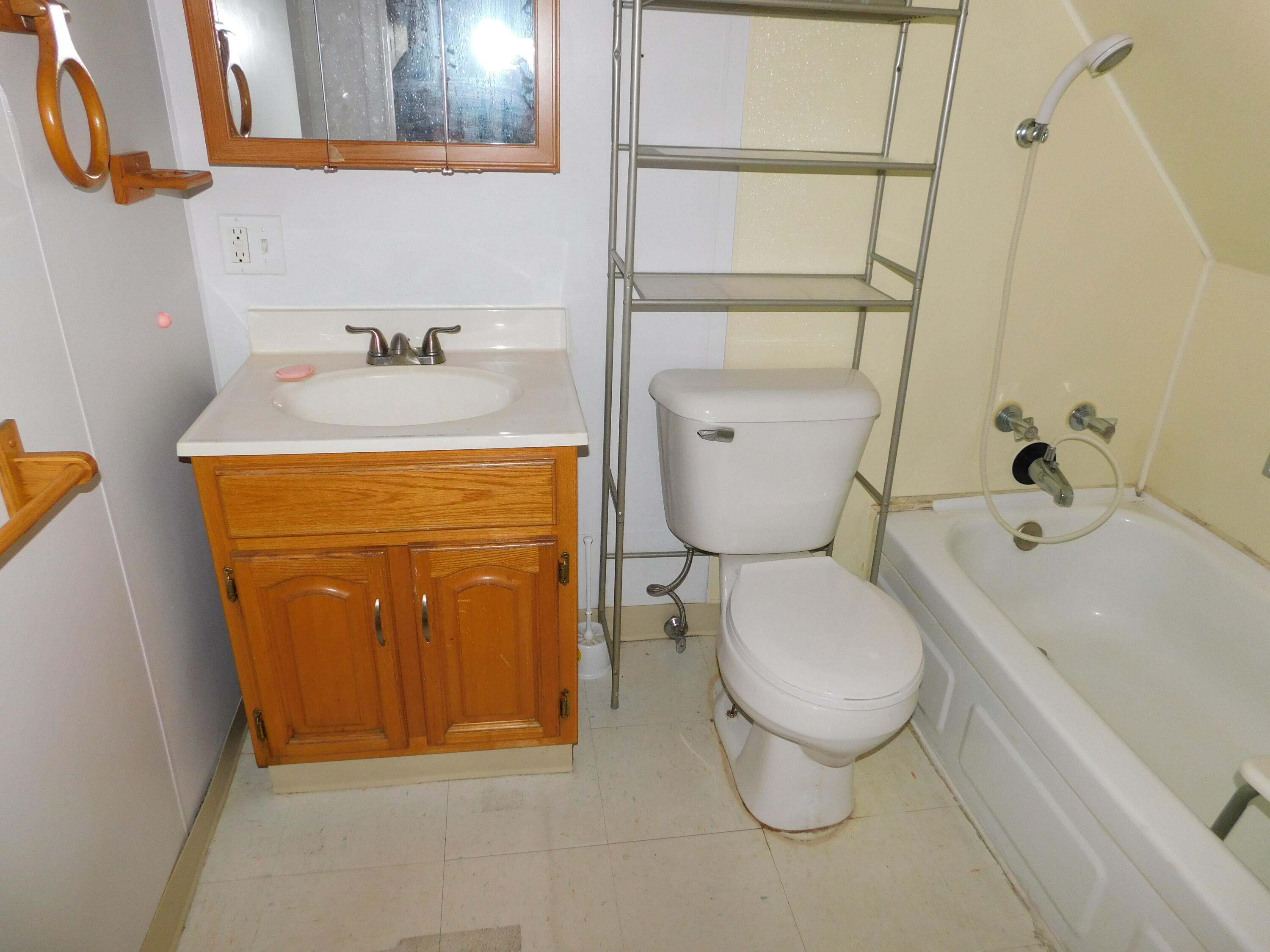 14 Central Street Millinocket, ME 04462 - Photo 19 of 41 DSCN6831