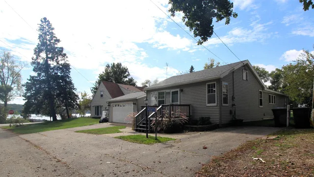 $364,900 | N3075 Satinwood Road, Geneva, WI 53147