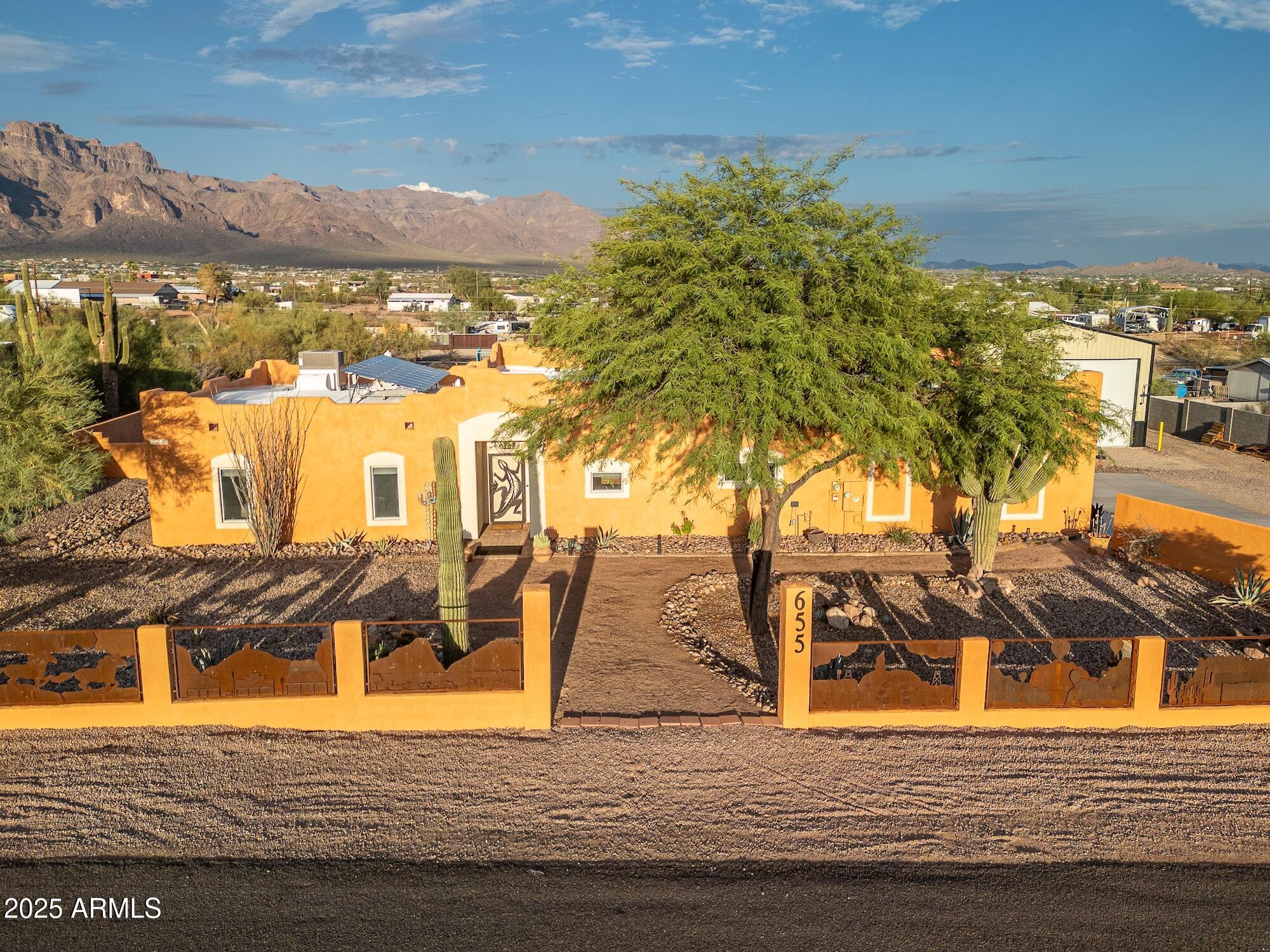 655 South Conestoga Road Apache Junction, AZ 85119 - Photo 4 of 79 a view of a ocean view