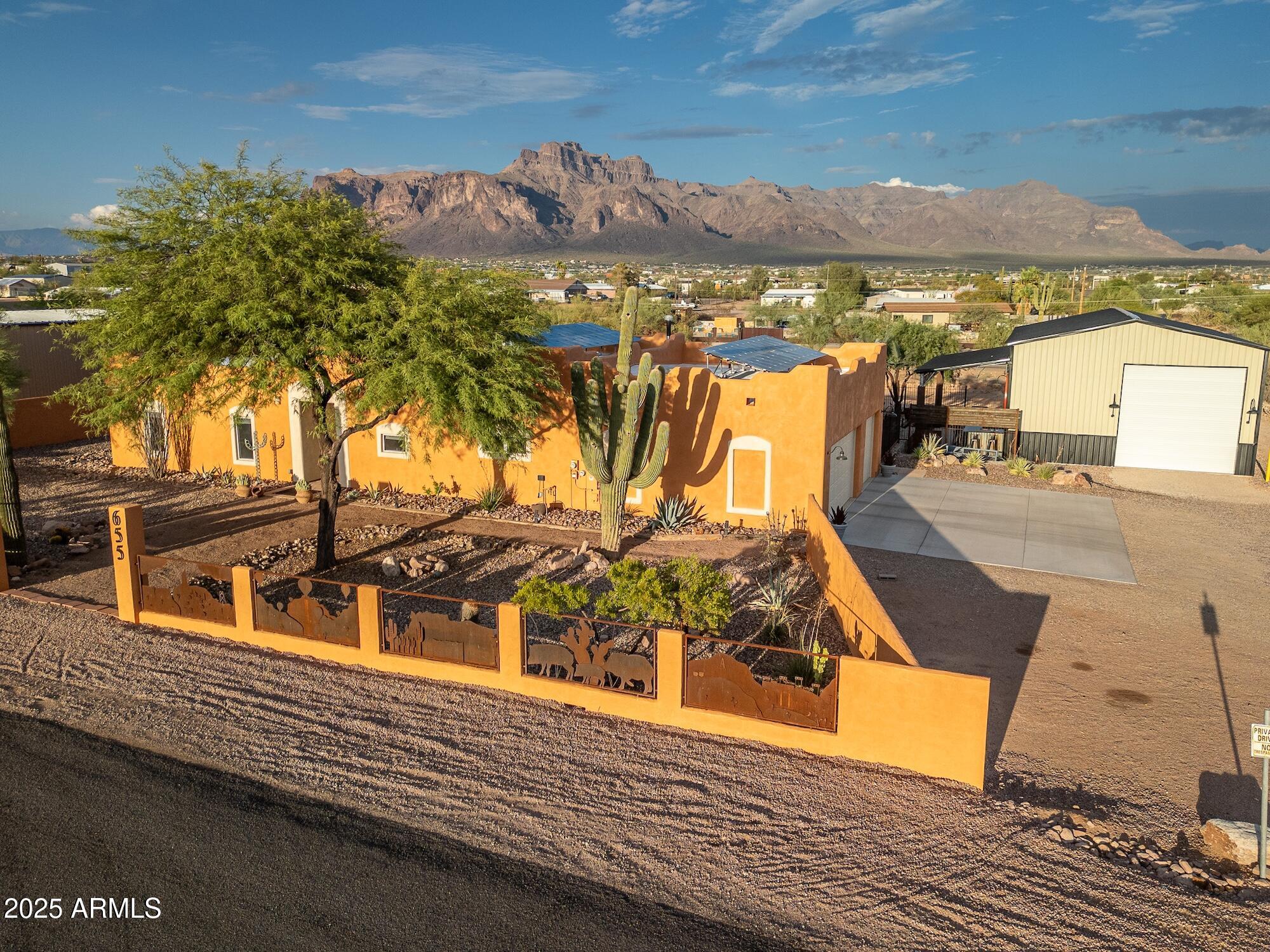 655 South Conestoga Road Apache Junction, AZ 85119 - Photo 5 of 79 a ocean view with beach