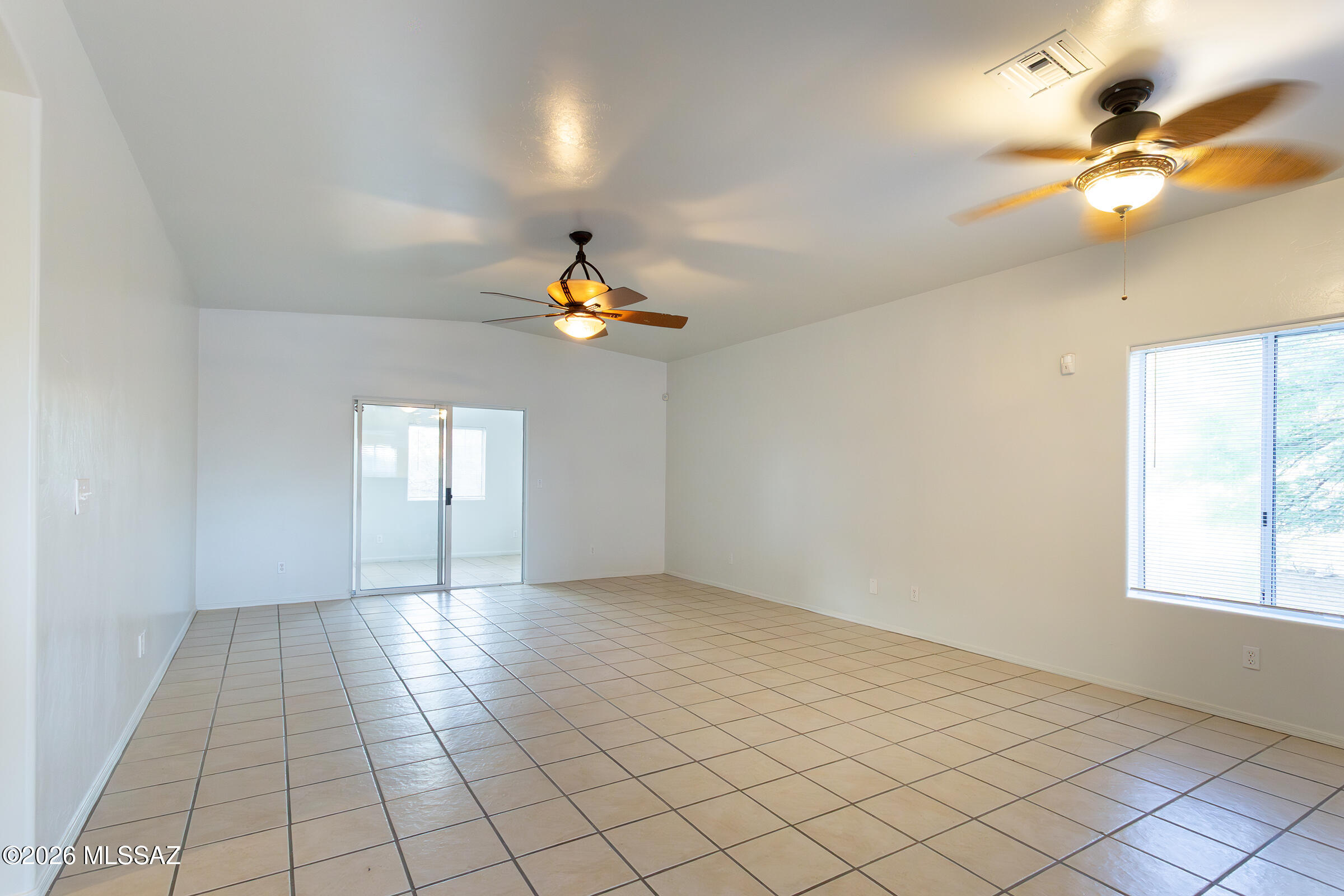 392 Falcon Court Rio Rico, AZ 85648 - Photo 10 of 49