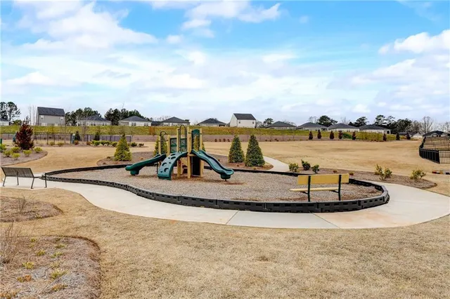 $2,685 | 257 Bur Oak Bend, Unit ROBIE, Newnan, GA 30265