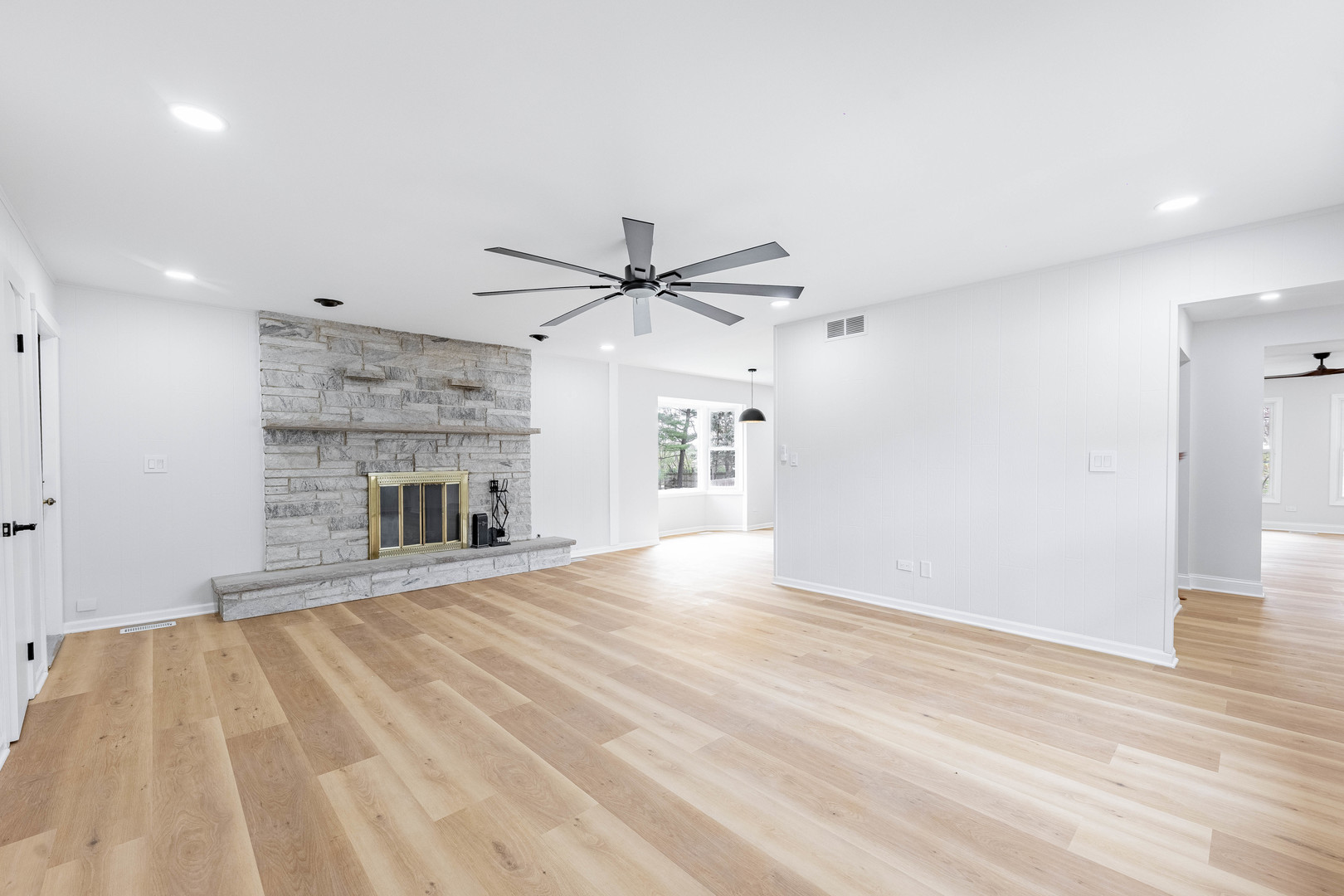 5S254 Middle Road Naperville, IL 60563 - Photo 19 of 46