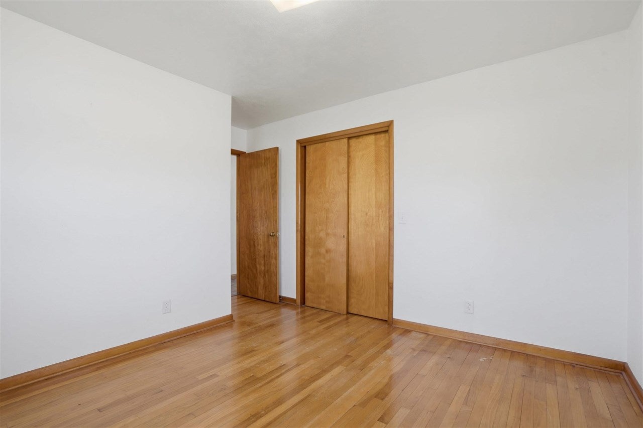201 3rd Street Victor, IA 52347 - Photo 14 of 59 Gallery Image 14