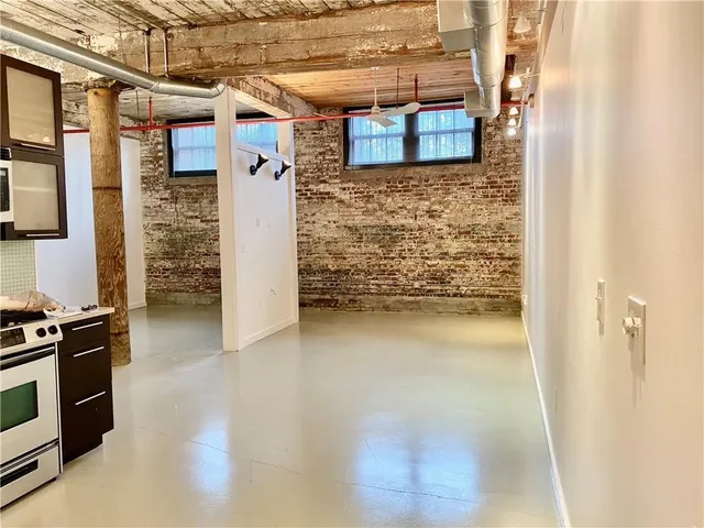 $235,000 | 170 Boulevard Southeast, Unit E005, Atlanta, GA 30312