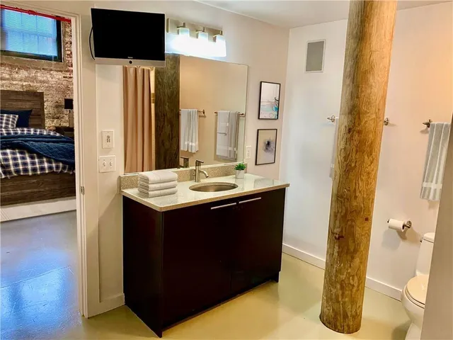 $235,000 | 170 Boulevard Southeast, Unit E005, Atlanta, GA 30312