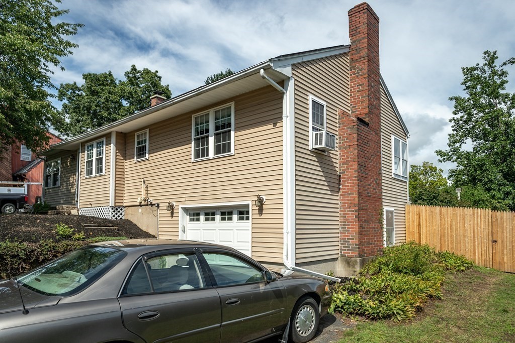 36 Fernwood Road Southwick, MA 01077 - Photo 4 of 40 Gallery Image 4