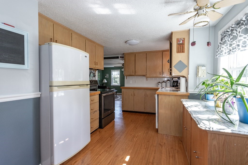 36 Fernwood Road Southwick, MA 01077 - Photo 7 of 40 Gallery Image 7