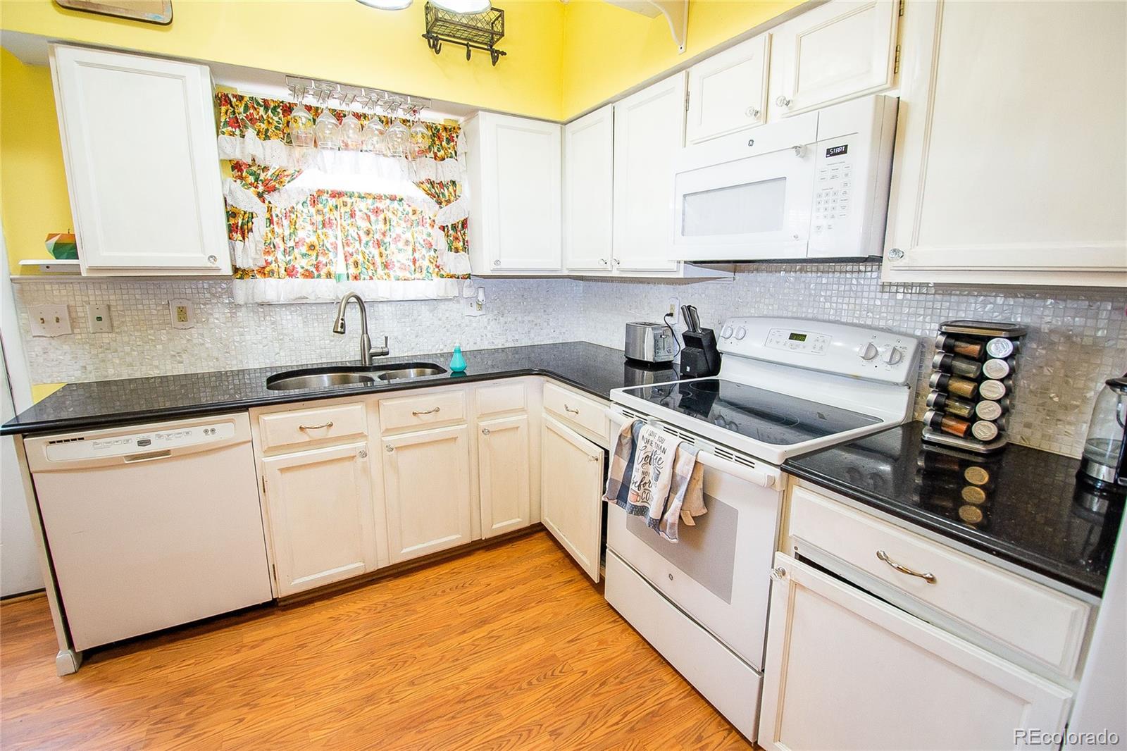 4755 South Tabor Street Morrison, CO 80465 - Photo 15 of 33