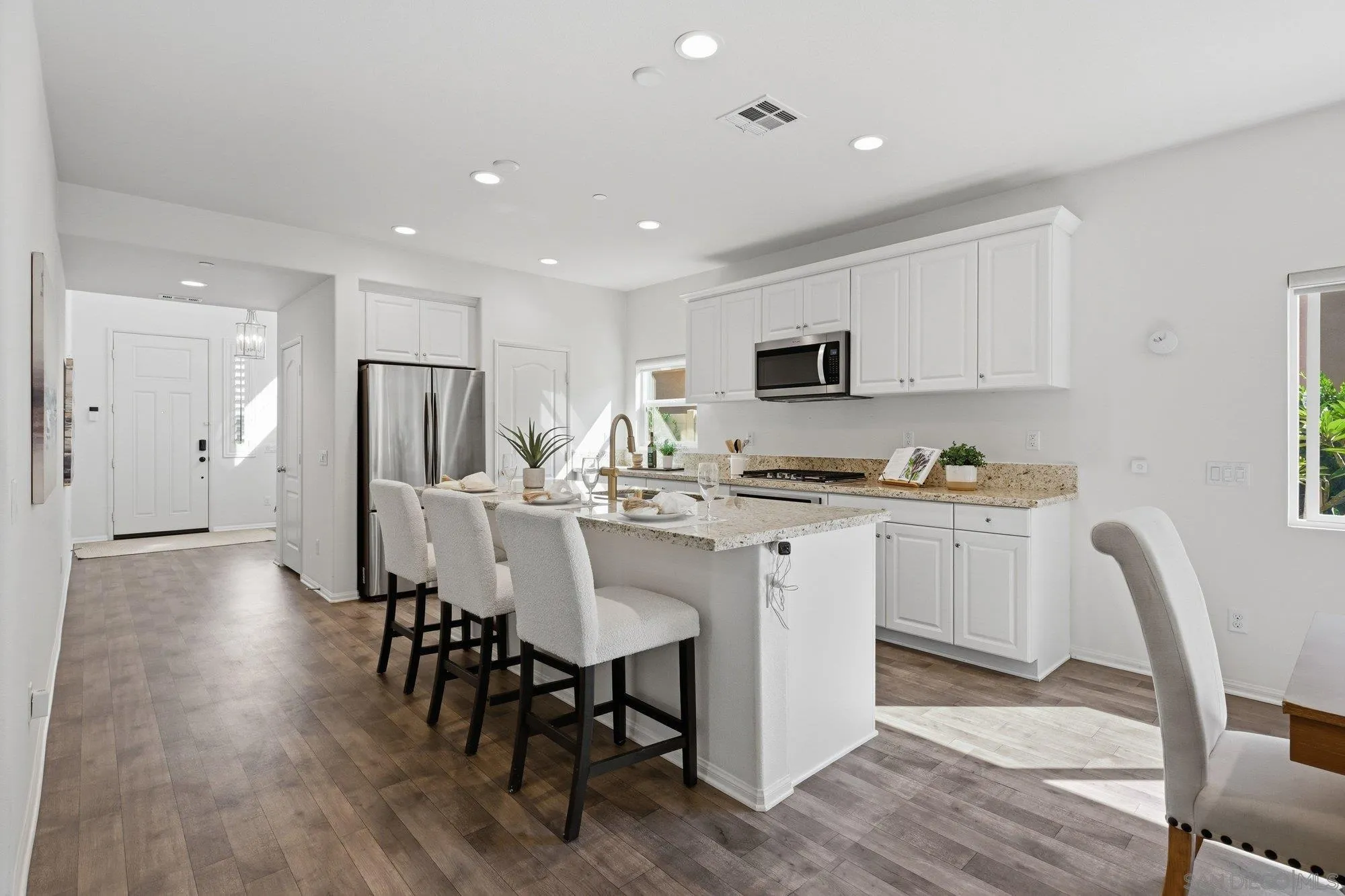 35833 Esperia Way Fallbrook, CA 92028 - Photo 9 of 46