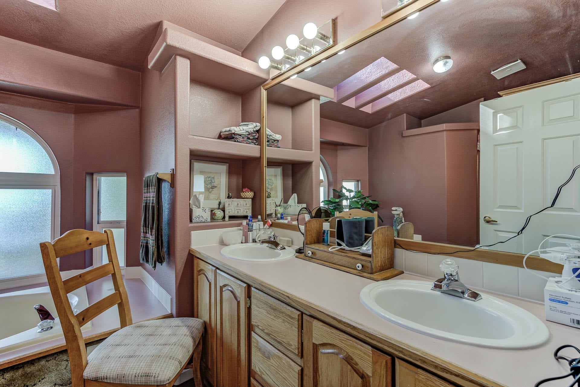 11801 North Old Stage Road Weed, CA 96094 - Photo 17 of 21 Gallery Image 17
