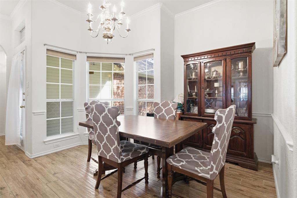 729 Bent Tree Court Hurst, TX 76054 - Photo 8 of 23