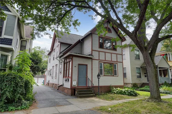 $1,250 | 161-163 Hamilton Street, Unit 1, Rochester, NY 14620