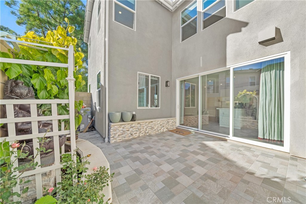 124 Zawn Irvine, CA 92618 - Photo 23 of 56 a view of front door with outdoor space