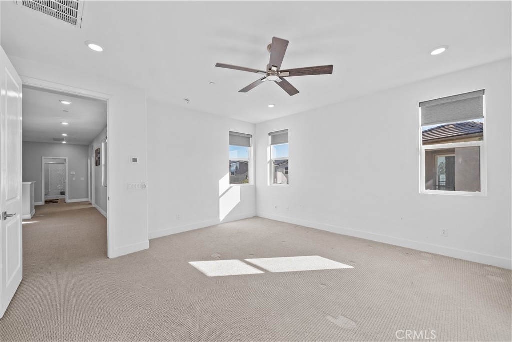 124 Zawn Irvine, CA 92618 - Photo 36 of 56