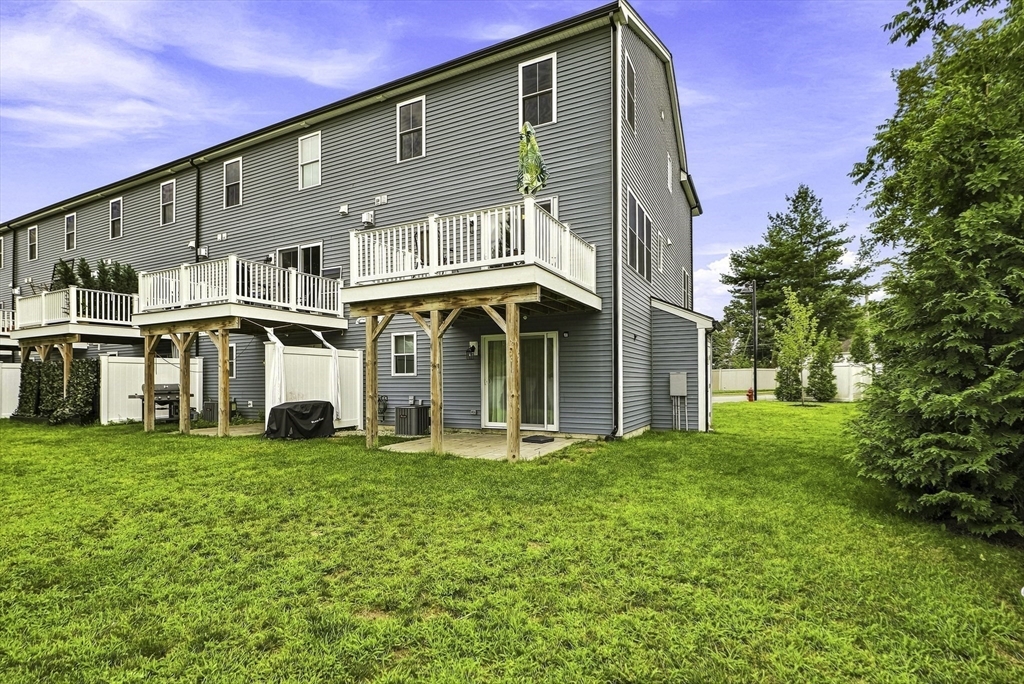 274 Providence Road, Unit 8 Grafton, MA 01560 - Photo 5 of 40 Gallery Image 5