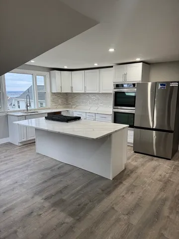 $2,100 | 201 Whipple Street, Unit 3, Fall River, MA 02721