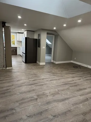 $2,100 | 201 Whipple Street, Unit 3, Fall River, MA 02721