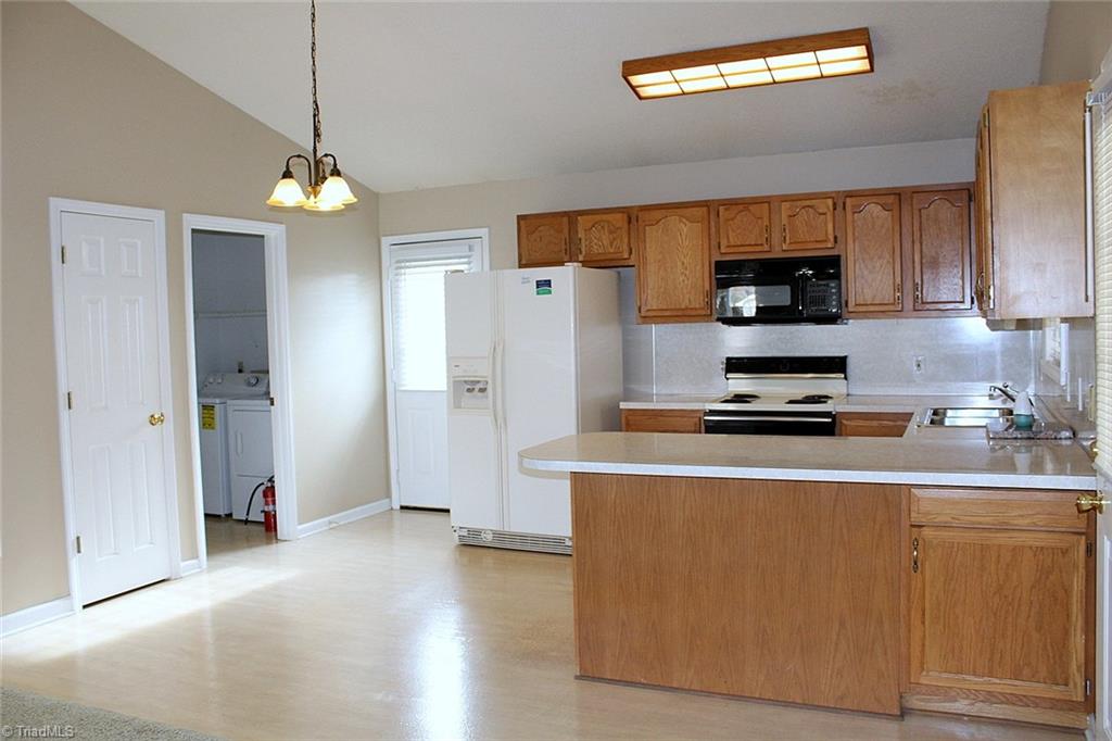 152 Quail Ridge Drive Lexington, NC 27292 - Photo 6 of 25 Kitchen