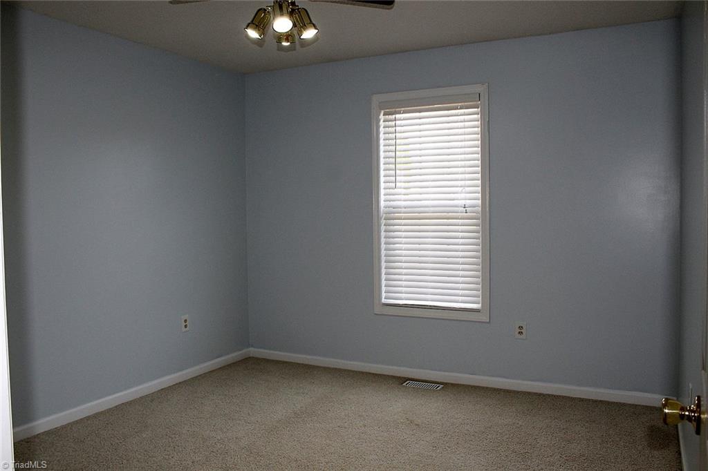 152 Quail Ridge Drive Lexington, NC 27292 - Photo 10 of 25 Bedroom