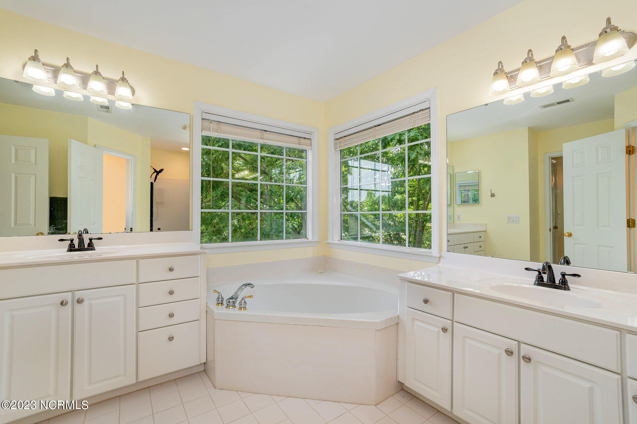1209 Blackburn Road Apex, NC 27502 - Photo 24 of 38 Primary Bath 1