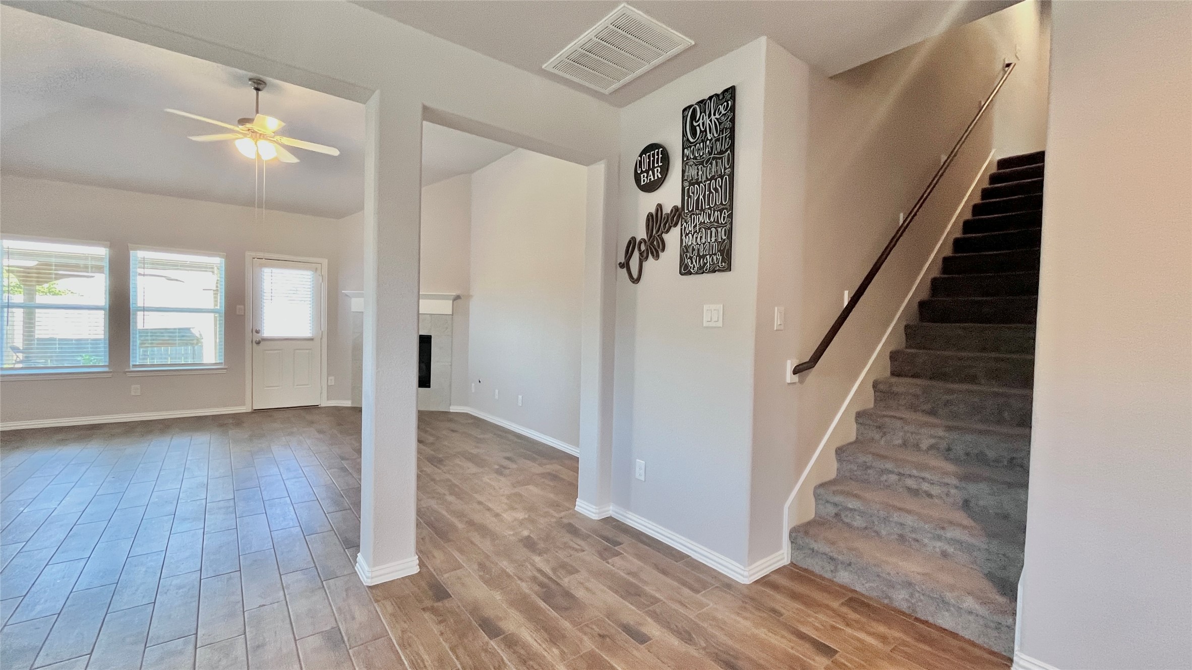 140 Kelly Street Angleton, TX 77515 - Photo 9 of 24 Gallery Image 9