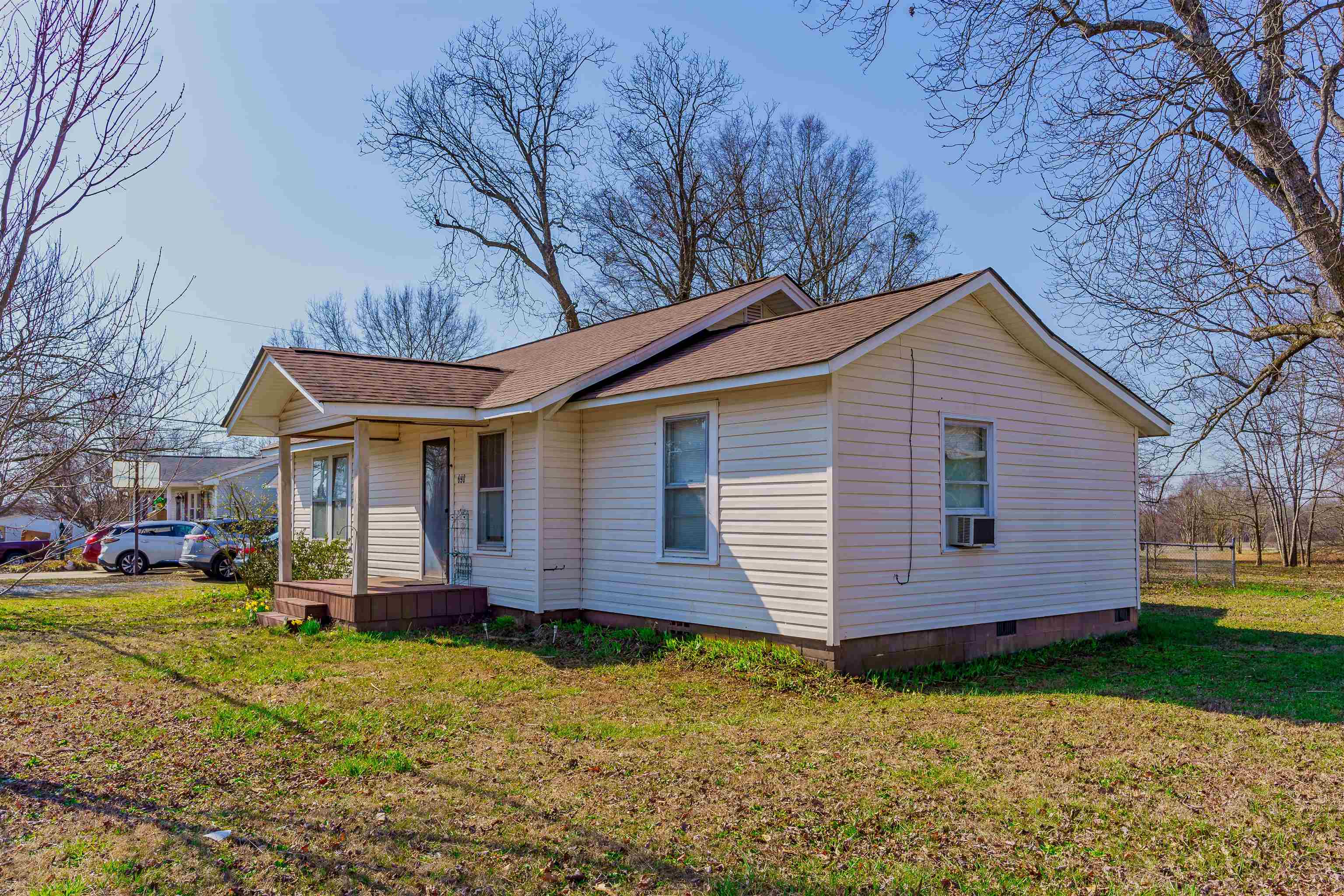 690 Mayo Road Cowpens, SC 29330 - Photo 11 of 34