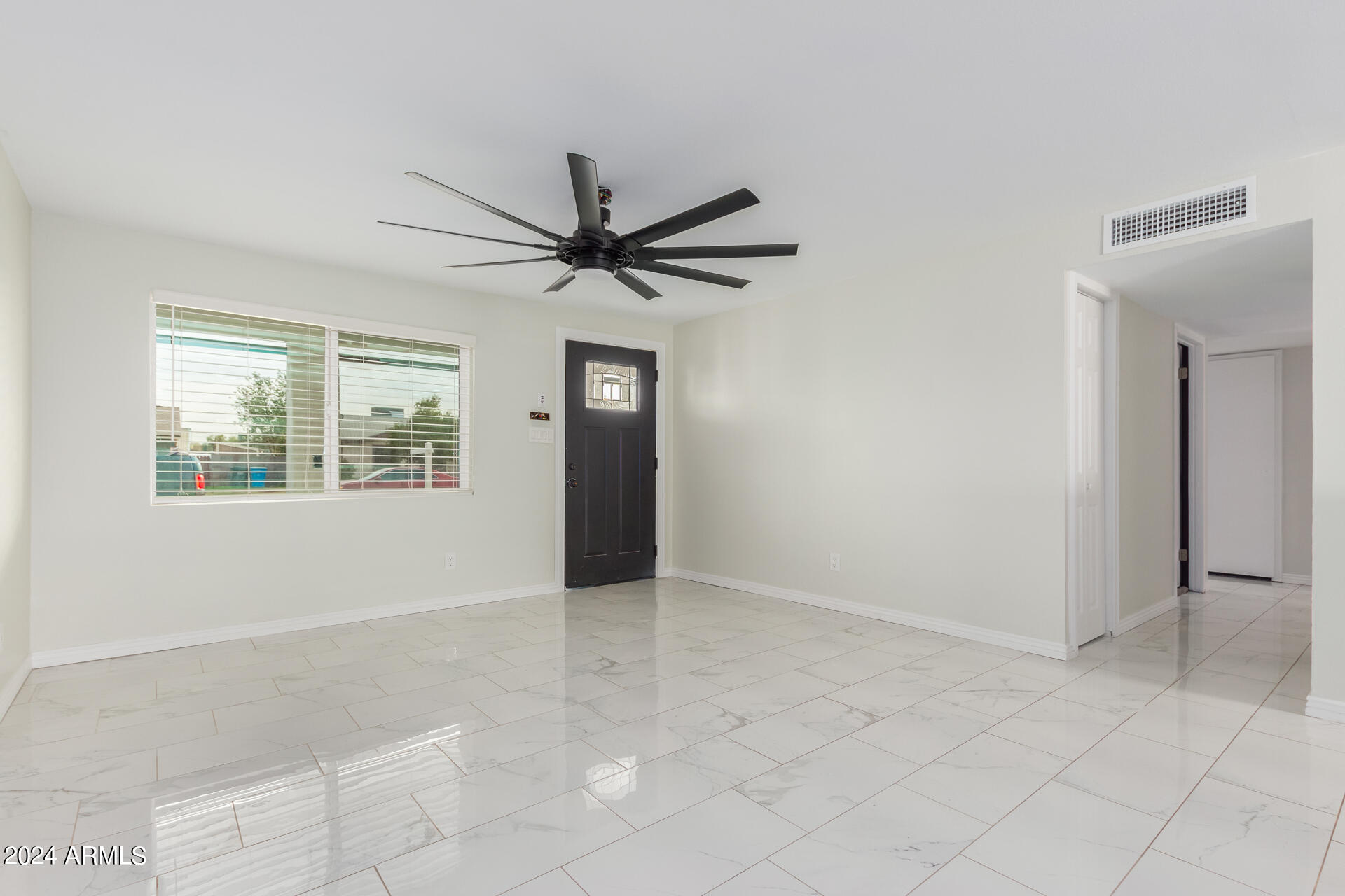6946 West Coronado Road Phoenix, AZ 85035 - Photo 8 of 26 07 - Coronado