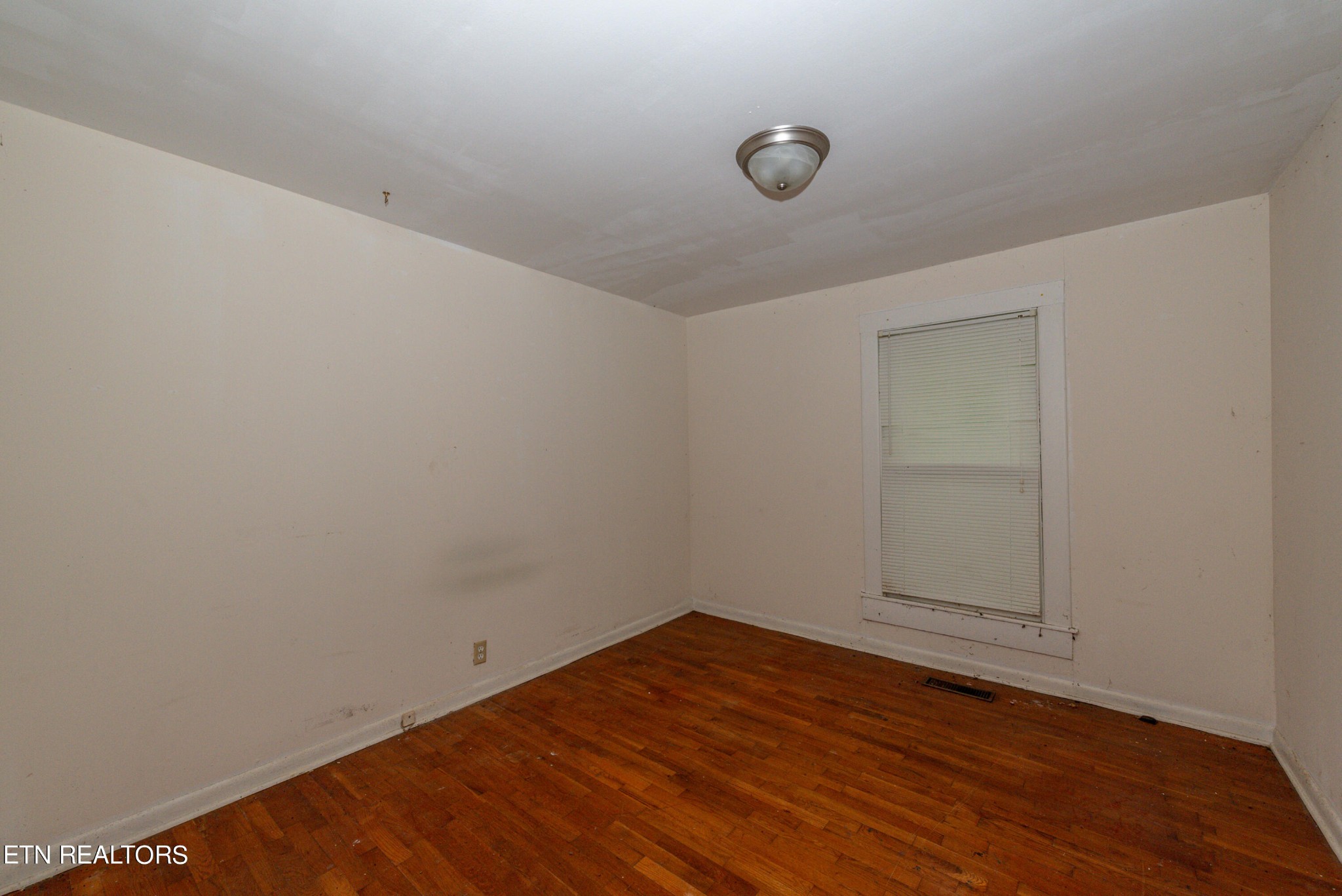 1218 Ratledge Road Friendsville, TN 37737 - Photo 13 of 28 Gallery Image 13
