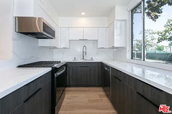 $5,850 | 301 South Rexford Drive, Unit 1, Beverly Hills, CA 90212