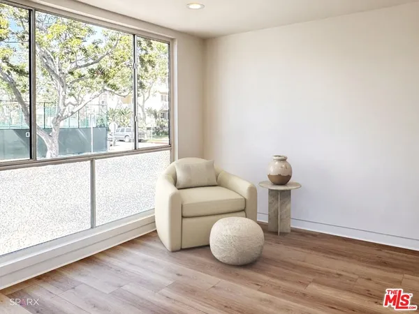 $5,850 | 301 South Rexford Drive, Unit 1, Beverly Hills, CA 90212