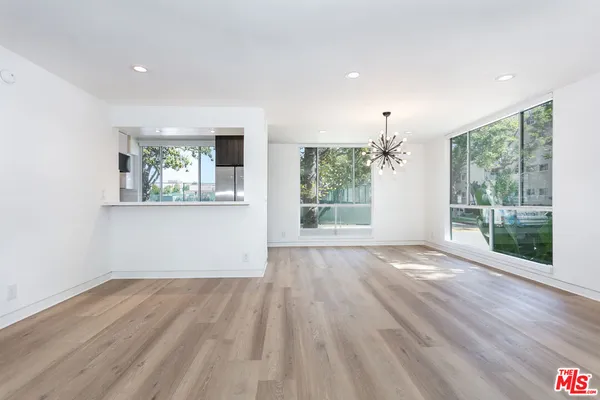 $5,850 | 301 South Rexford Drive, Unit 1, Beverly Hills, CA 90212