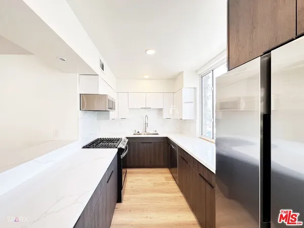 $5,850 | 301 South Rexford Drive, Unit 1, Beverly Hills, CA 90212