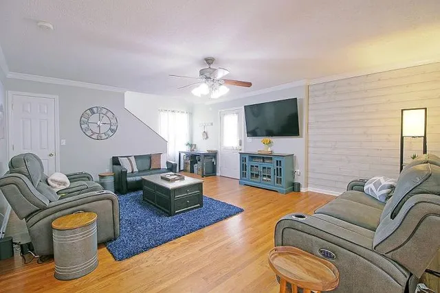 $489,000 | 923 East Epler Avenue, Indianapolis, IN 46227