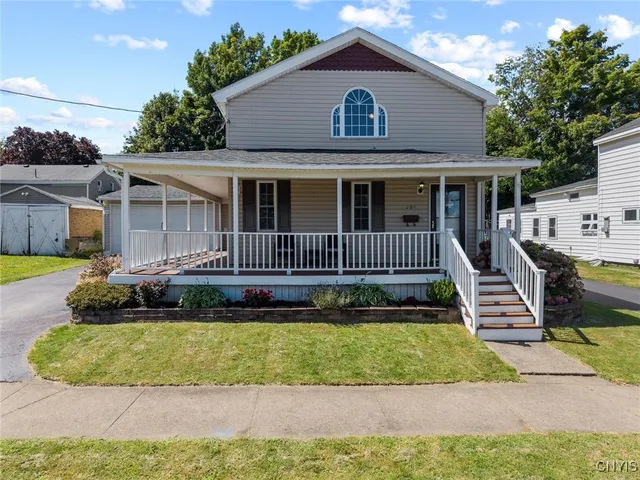 $249,900 | 286 West 2nd Street, Oswego, NY 13126