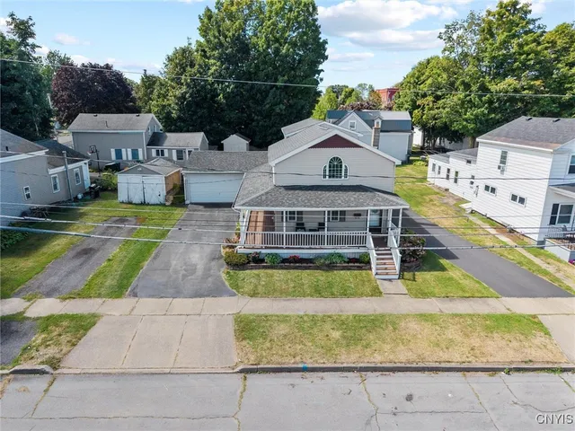 $249,900 | 286 West 2nd Street, Oswego, NY 13126